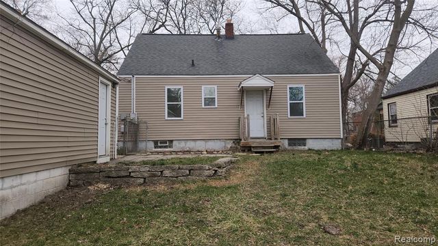 965 Voorheis Street, Pontiac, MI 48341