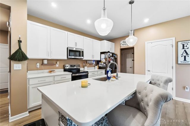 1543 Arden Bend, Fairborn, OH 45324