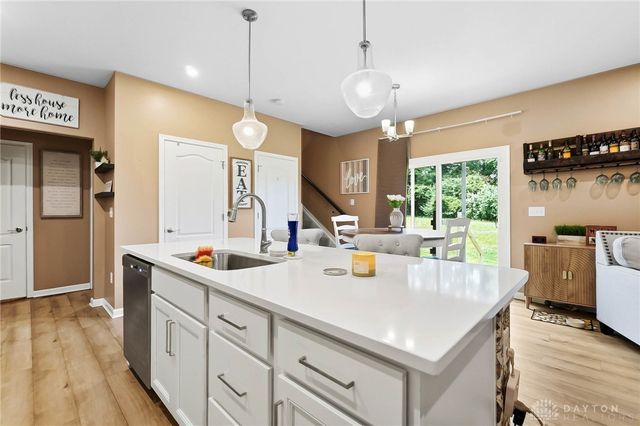 1543 Arden Bend, Fairborn, OH 45324