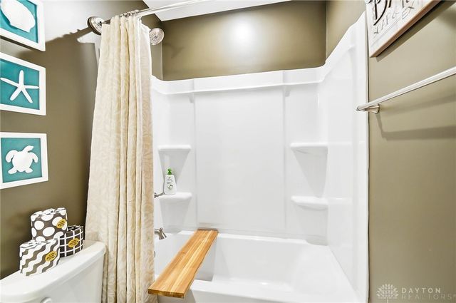 1543 Arden Bend, Fairborn, OH 45324