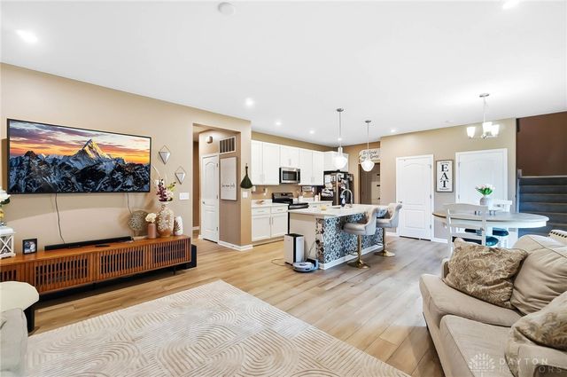 1543 Arden Bend, Fairborn, OH 45324