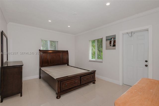 2307 SW 17th Ave 2, Fort Lauderdale, FL 33315