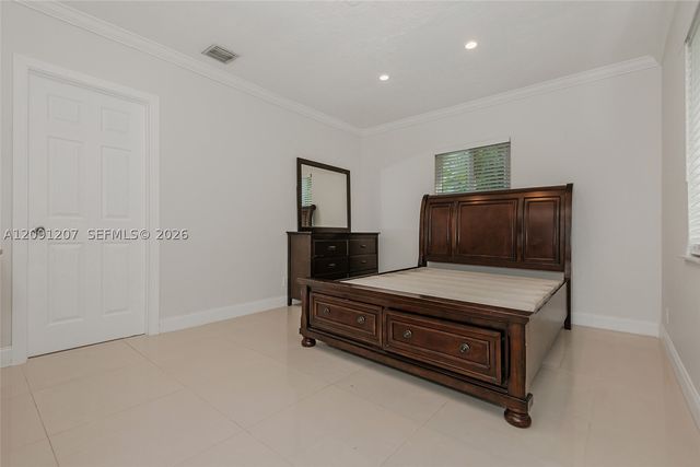 2307 SW 17th Ave 2, Fort Lauderdale, FL 33315