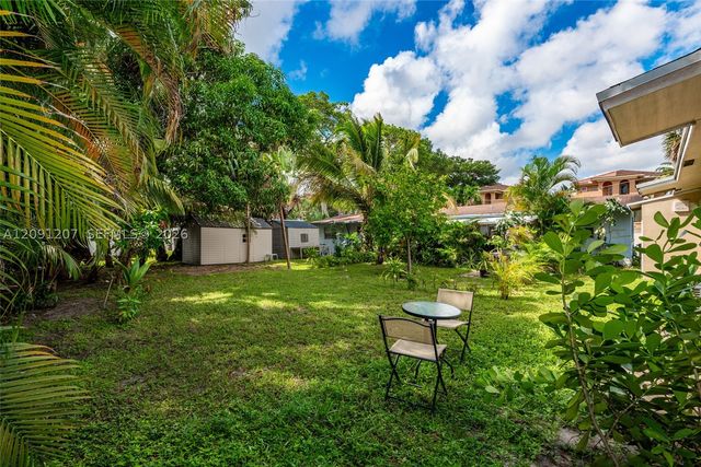 2307 SW 17th Ave 2, Fort Lauderdale, FL 33315