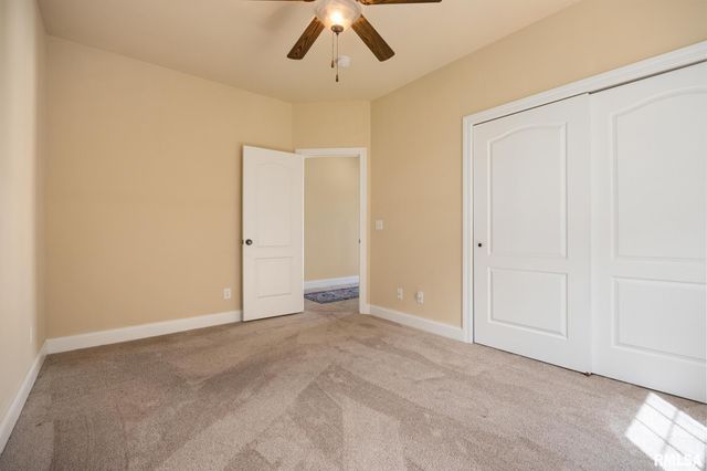6502 N Queen Frances Ln, Peoria, IL 61615