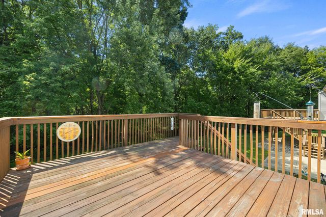6502 N Queen Frances Ln, Peoria, IL 61615