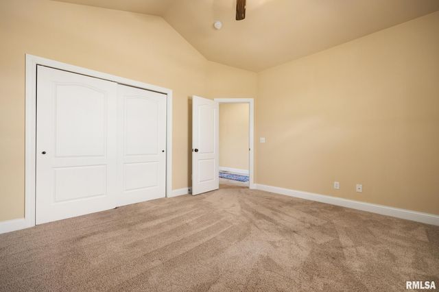 6502 N Queen Frances Ln, Peoria, IL 61615