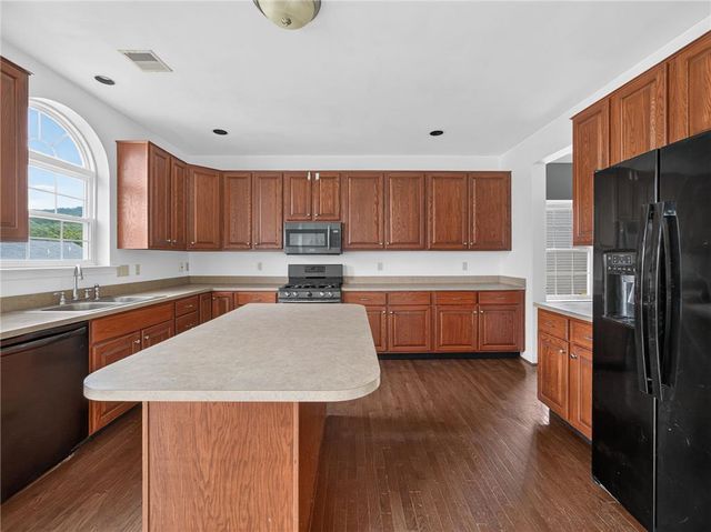 3821 Rittenhouse Road, Lower Macungie Twp, PA 18062