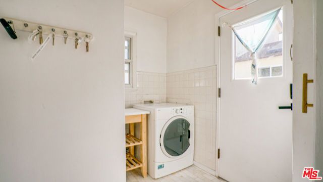 6632 W 87th Street, Los Angeles, CA 90045