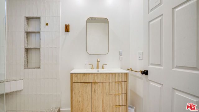 6632 W 87th Street, Los Angeles, CA 90045