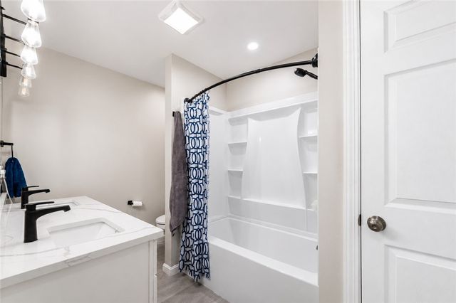 63 Chester Avenue, Providence, RI 02907