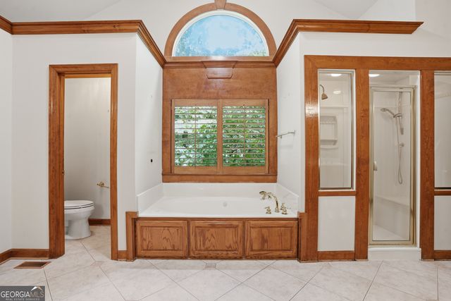 3662 Stonelake Court SW, Lilburn, GA 30047