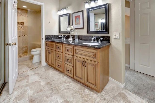 102 Santa Rosa Court, Laguna Beach, CA 92651