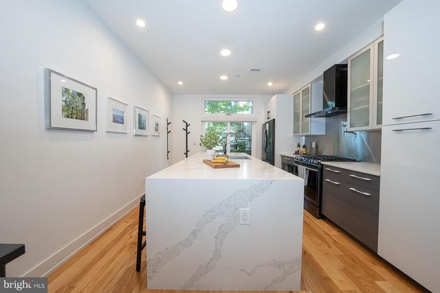 2228 SEARS ST, Philadelphia, PA 19146