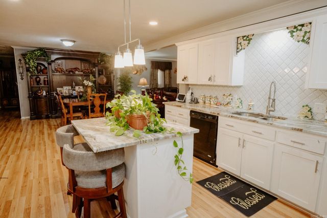 1512 Chris Drive, Benton, AR 72015