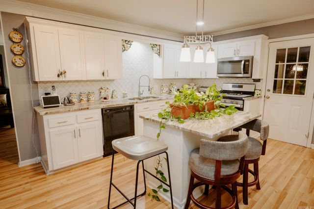 1512 Chris Drive, Benton, AR 72015