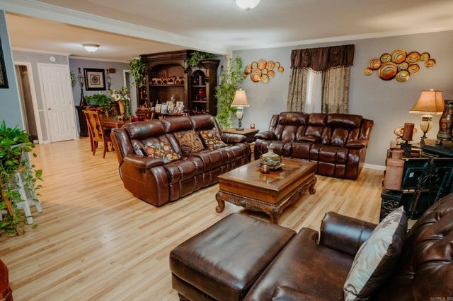 1512 Chris Drive, Benton, AR 72015