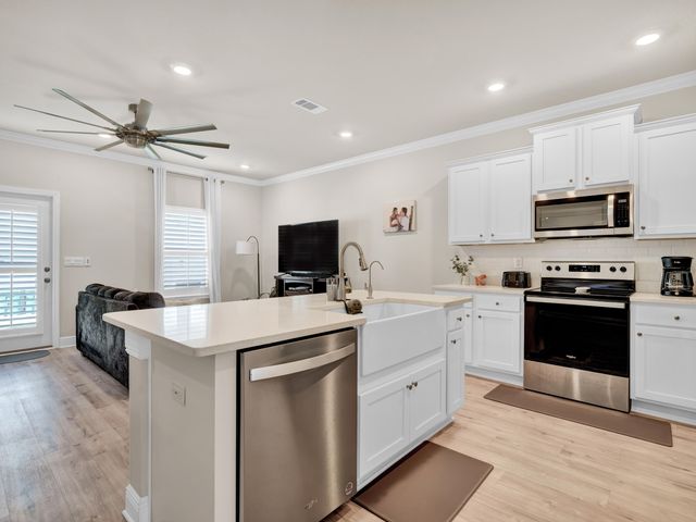 21 Redbird Loop, Destin, FL 32541