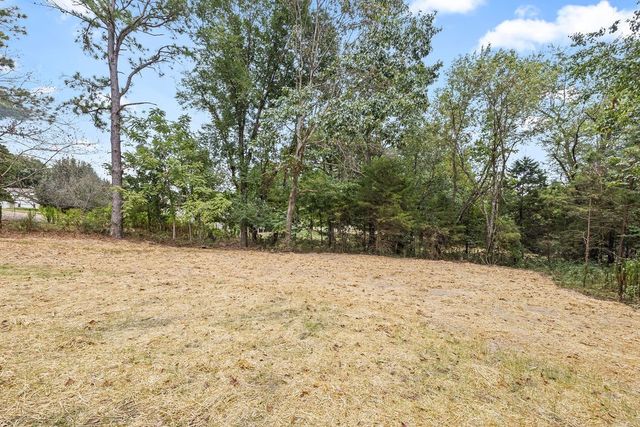 3 Kelaen Circle, Bella Vista, AR 72715