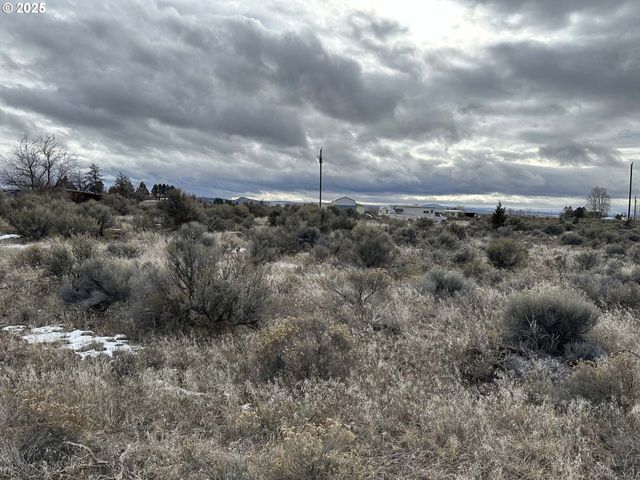 Wonderland St 6200, Christmas Valley, OR 97641