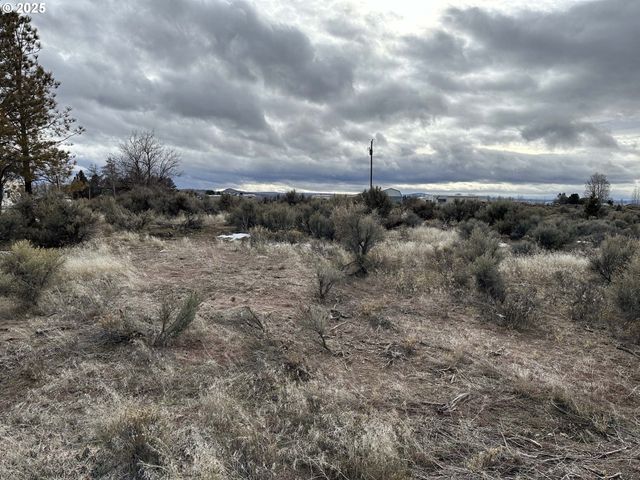 Wonderland St 6200, Christmas Valley, OR 97641