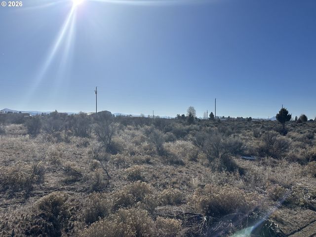 Wonderland St 6200, Christmas Valley, OR 97641