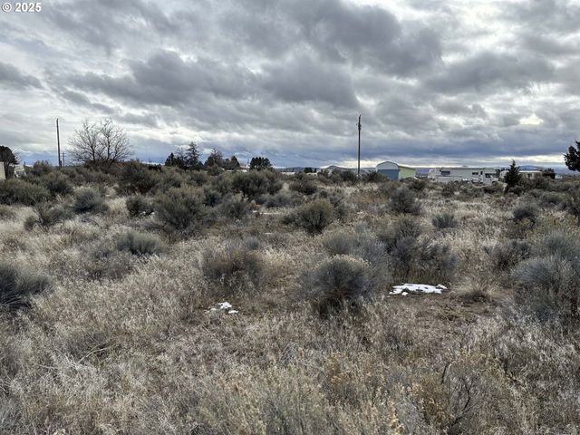 Wonderland St 6200, Christmas Valley, OR 97641