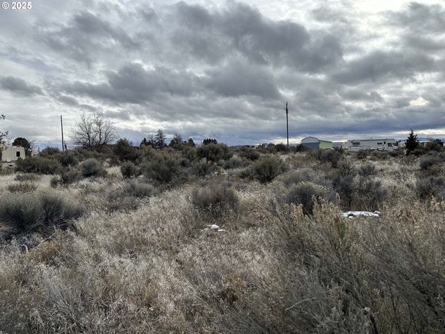 Wonderland St 6200, Christmas Valley, OR 97641