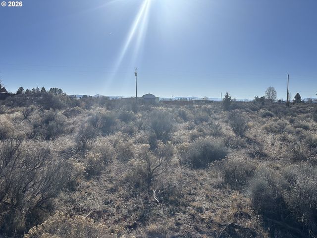 Wonderland St 6200, Christmas Valley, OR 97641