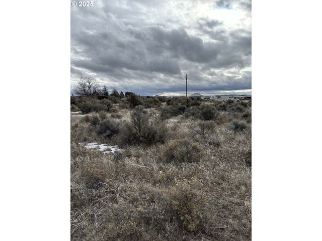 Wonderland St 6200, Christmas Valley, OR 97641