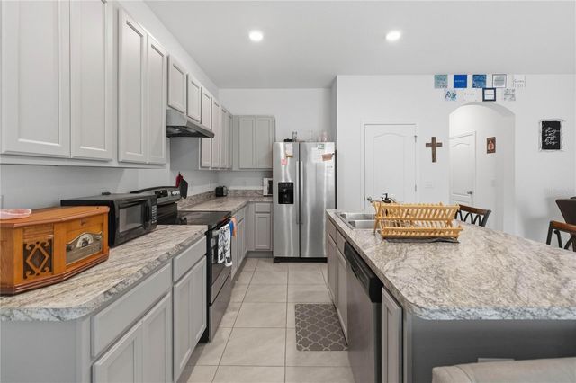 305 FELTRIM RESERVE BOULEVARD, Davenport, FL 33837