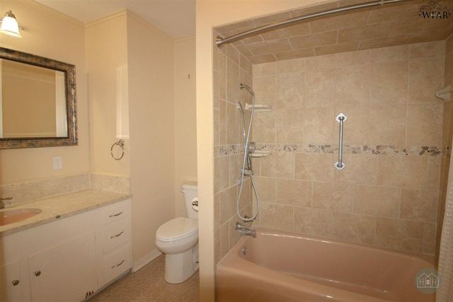 2222 PARADISE STREET, Vernon, TX 76384