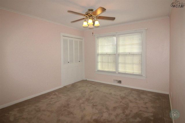 2222 PARADISE STREET, Vernon, TX 76384