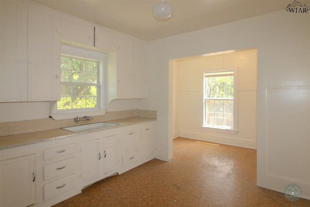 2222 PARADISE STREET, Vernon, TX 76384