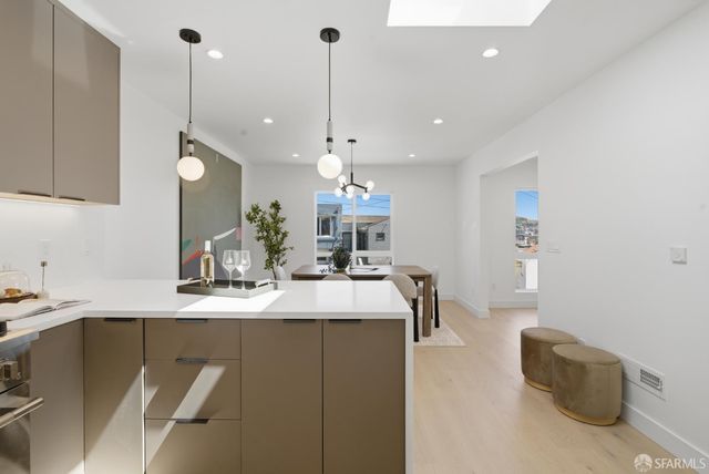 1962 Quint Street, San Francisco, CA 94124