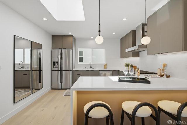 1962 Quint Street, San Francisco, CA 94124