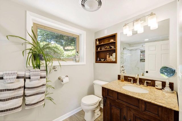 18345 Harvest LANE, Brookfield, WI 53045