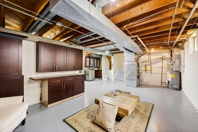 18345 Harvest LANE, Brookfield, WI 53045