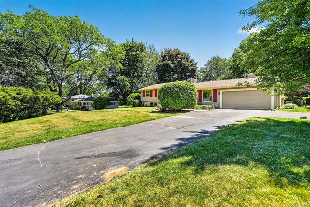 18345 Harvest LANE, Brookfield, WI 53045