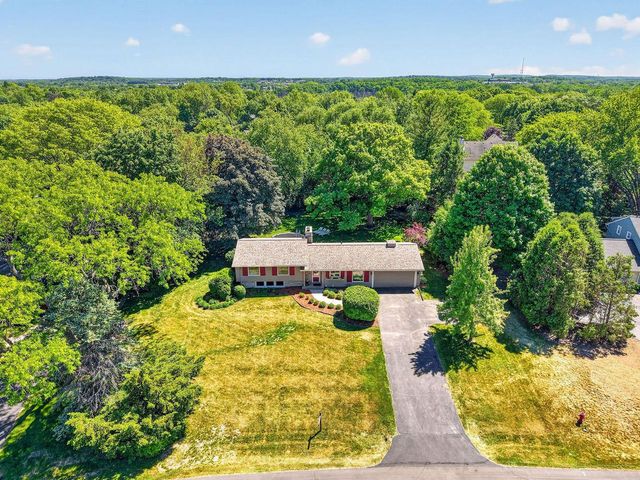 18345 Harvest LANE, Brookfield, WI 53045
