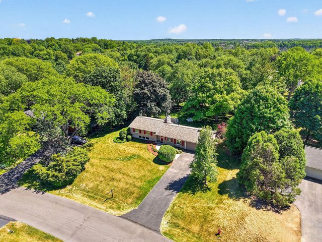 18345 Harvest LANE, Brookfield, WI 53045
