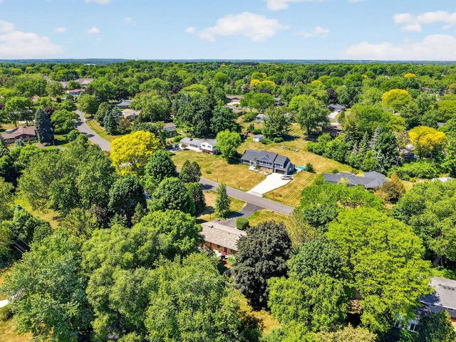 18345 Harvest LANE, Brookfield, WI 53045