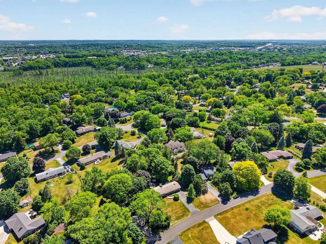 18345 Harvest LANE, Brookfield, WI 53045