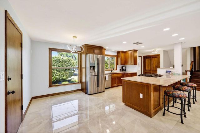 18345 Harvest LANE, Brookfield, WI 53045