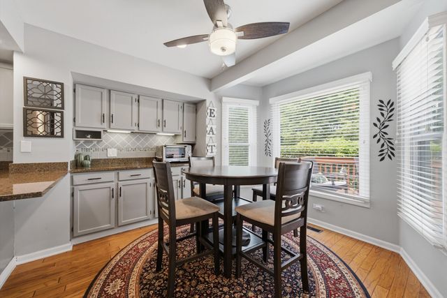 68 Chestnut Terrace, Buffalo Grove, IL 60089
