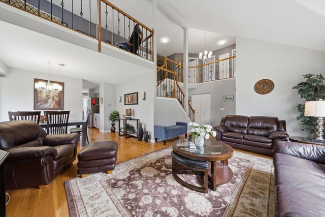 68 Chestnut Terrace, Buffalo Grove, IL 60089