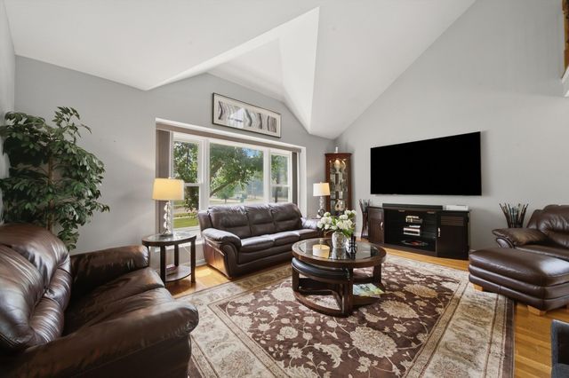 68 Chestnut Terrace, Buffalo Grove, IL 60089
