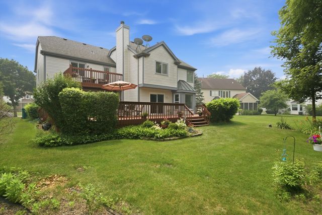 68 Chestnut Terrace, Buffalo Grove, IL 60089