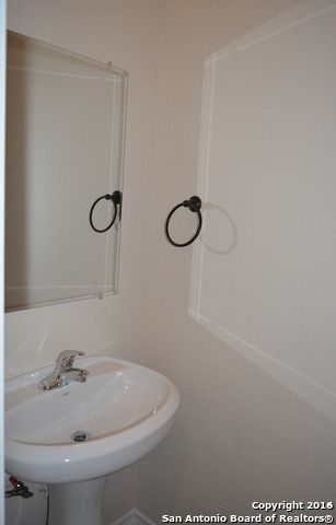 16711 Jupiter Hvn Unit 2, Selma, TX 78154