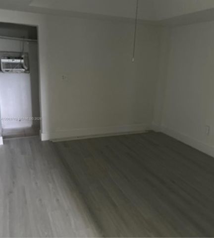 2215 NW 33rd St, Miami, FL 33142